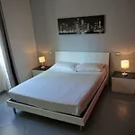Rhome Away Marconi